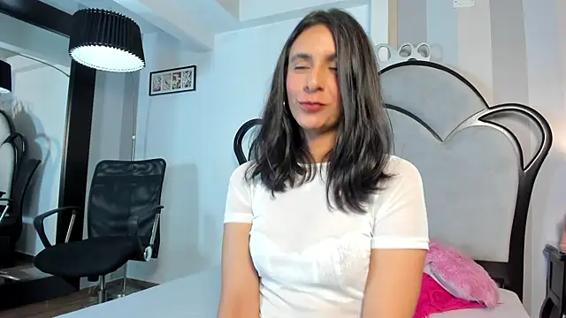 MiaAmore  online show from 19, 6, 2026