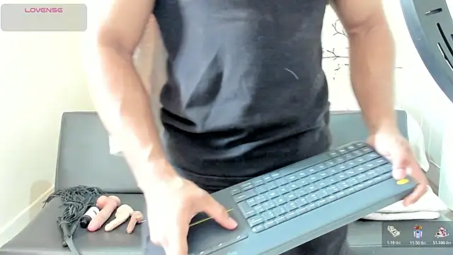 Snapshot of zarek_lux chatting on 28, 7, 2026 zarek lux online show from 28, 7, 2026