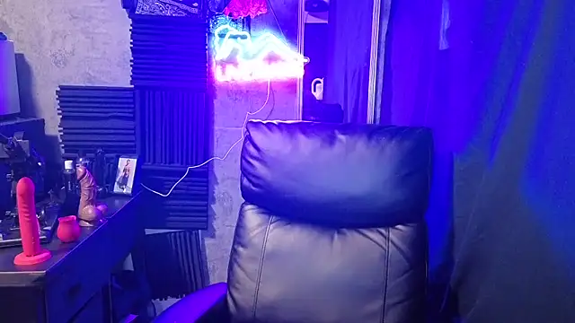 chicanachic13 online show from 14, 12, 2025