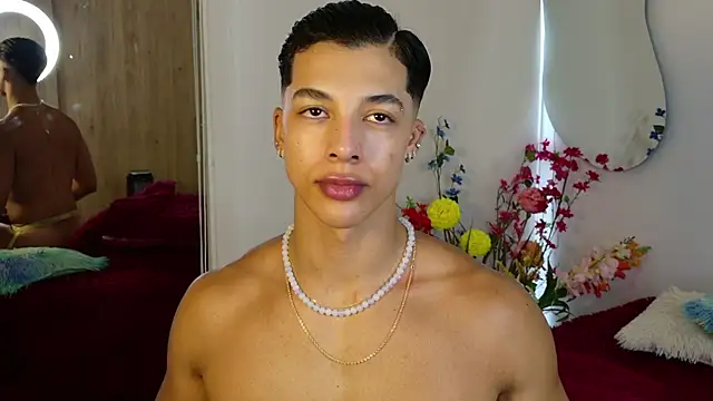 Troye Williams online show from 3, 8, 2026