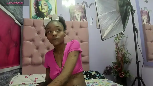 Shantall ks online show from 17, 9, 2025