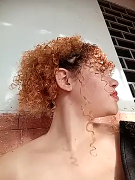 SirenRouge 69 online show from 16, 9, 2025