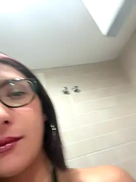 Snapshot of shory233 chatting on 27, 9, 2025 shory233 online show from 27, 9, 2025