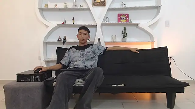 BEAUTY BOYS1 online show from 22, 11, 2025