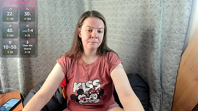 Snapshot of MiaLores chatting on 14, 10, 2025 MiaLores online show from 14, 10, 2025