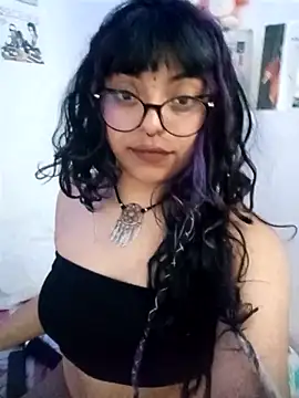 Kirmy mi online show from 10, 9, 2025