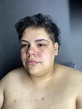 Hailey Curvy online show from 4, 8, 2026