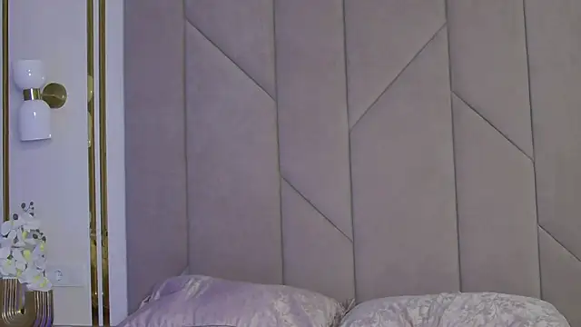 Touch me online show from 11, 10, 2025