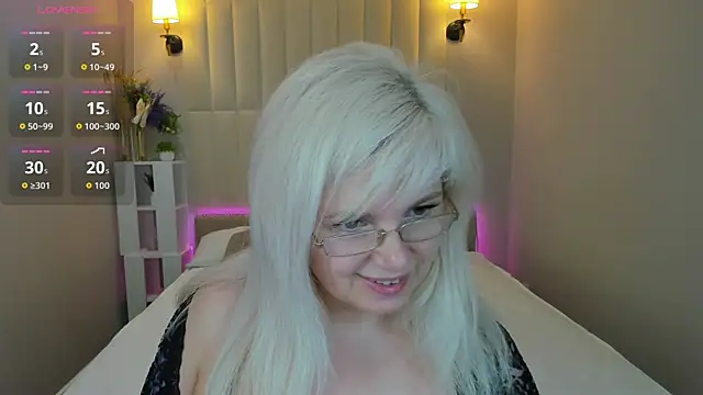 Hella Fabel online show from 8, 6, 2026