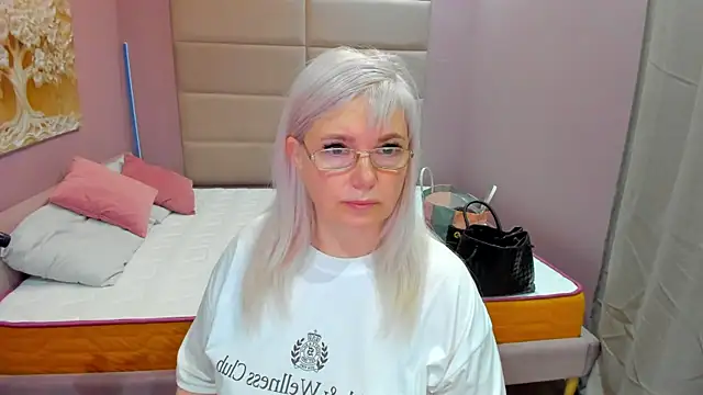 Hella Fabel online show from 25, 6, 2026