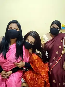 Snapshot of Hot_modal chatting on 17, 10, 2025 Hot modal online show from 17, 10, 2025