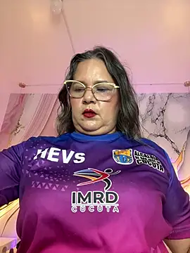 Snapshot of Lucy_Milf_474 chatting on 1, 6, 2026 Lucy Milf 474 online show from 1, 6, 2026