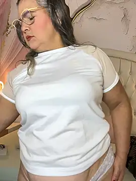 Lucy Milf 474 online show from 30, 7, 2026