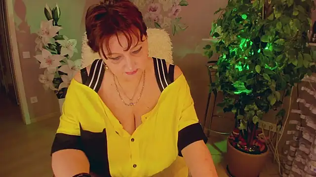 rebekkacharm online show from 3, 10, 2025