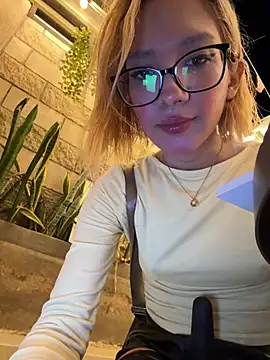 SweetBunnyGF online show from 23, 6, 2026