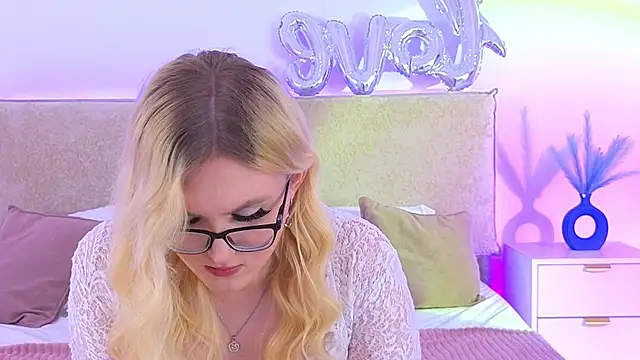 Jules night online show from 2, 8, 2026