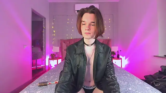 Snapshot of _Cheesecake_s chatting on 30, 10, 2025  Cheesecake s online show from 30, 10, 2025