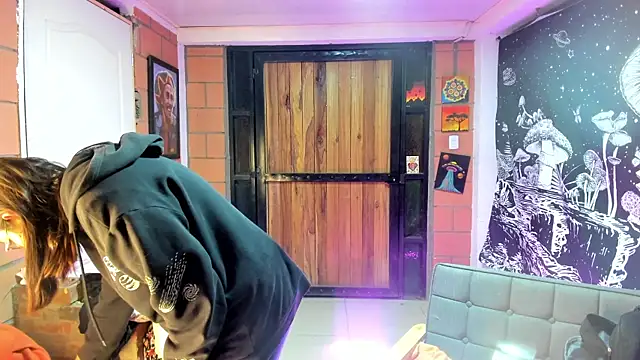 Violetaa Leee online show from 10, 9, 2025