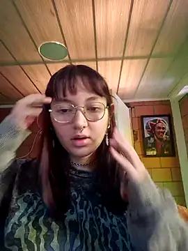 Violetaa Leee online show from 19, 9, 2025