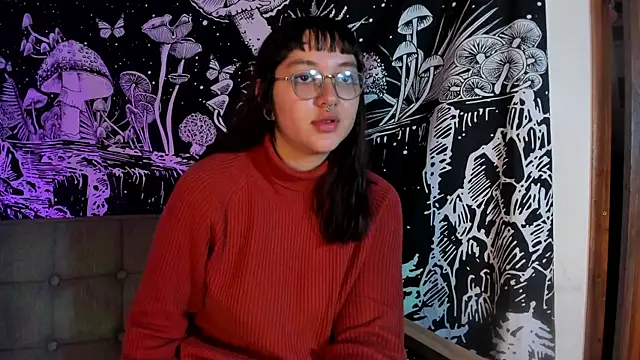 Violetaa Leee online show from 3, 10, 2025