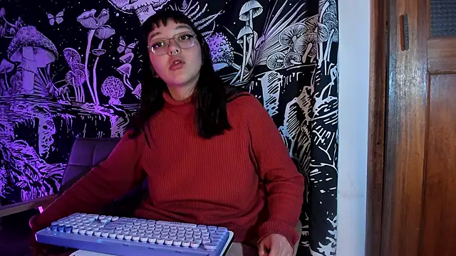 Violetaa Leee online show from 11, 10, 2025