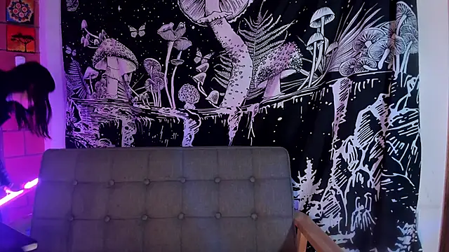 Violetaa Leee online show from 24, 10, 2025