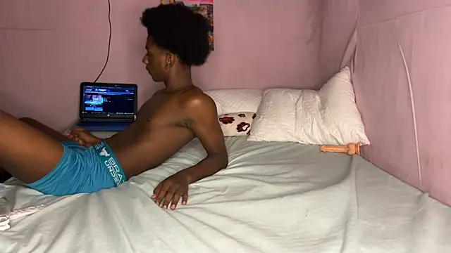 Snapshot of SpicyLolaX_NightDrip chatting on 9, 9, 2025 SpicyLolaX NightDrip online show from 9, 9, 2025