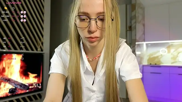 BritaKiss online show from 12, 9, 2025