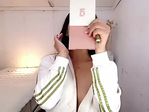 Aiko shemalexxx online show from 2, 8, 2026