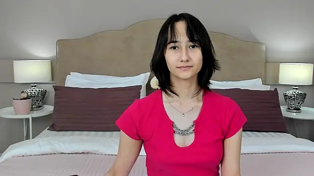EmilySwonn online show from 15, 10, 2025