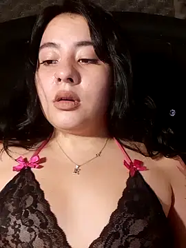 Snapshot of Yuli-27 chatting on 3, 10, 2025 Yuli-27 online show from 3, 10, 2025