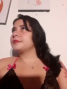 Snapshot of Yuli-27 chatting on 8, 10, 2025 Yuli-27 online show from 8, 10, 2025