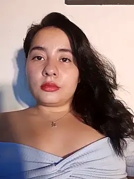 Snapshot of Yuli-27 chatting on 26, 10, 2025 Yuli-27 online show from 26, 10, 2025