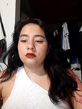 Snapshot of Yuli-27 chatting on 10, 1, 2026 Yuli-27 online show from 10, 1, 2026