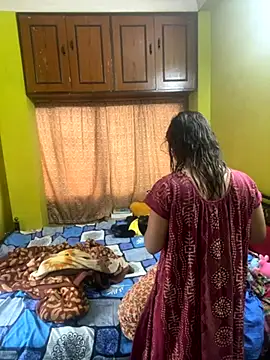 goodvibesonly44445 online show from 10, 10, 2025