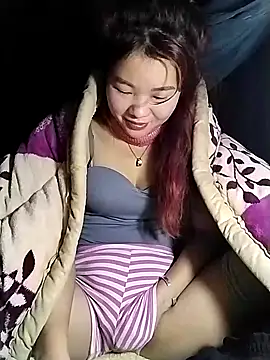 lylylove online show from 21, 12, 2025