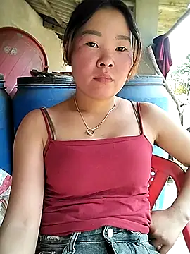 lylylove online show from 24, 6, 2026