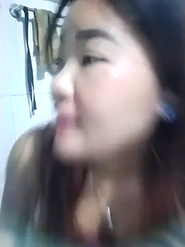 lylylove online show from 23, 7, 2026