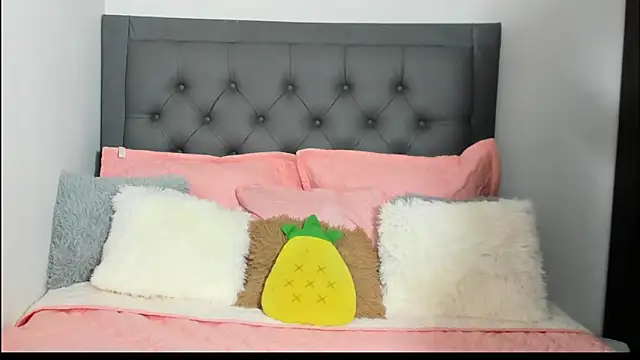 ImSofia222  online show from 6, 3, 2026