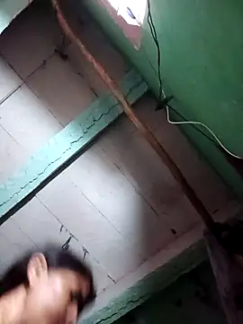 Sexy queeny online show from 9, 9, 2025