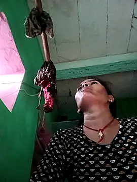 Sexy queeny online show from 28, 9, 2025