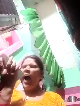 Sexy queeny online show from 9, 10, 2025