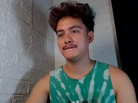 Snapshot of Tempting_jon chatting on 2, 4, 2026 Tempting jon online show from 2, 4, 2026