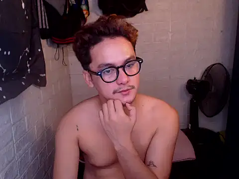 Snapshot of Tempting_jon chatting on 14, 6, 2026 Tempting jon online show from 14, 6, 2026