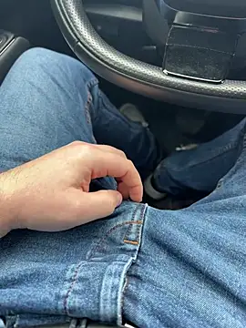 Snapshot of Dmnk2011 chatting on 25, 3, 2026 Dmnk2011 online show from 25, 3, 2026