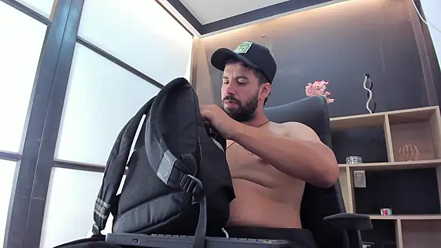 JhoanMontes online show from 13, 9, 2025