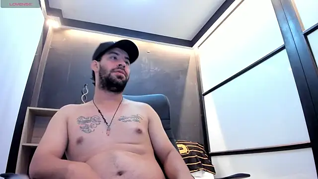 JhoanMontes online show from 9, 10, 2025