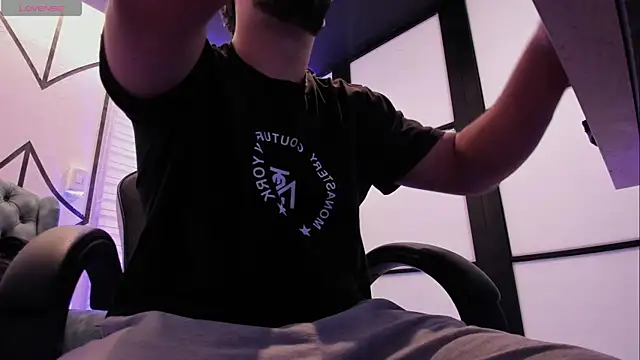 JhoanMontes online show from 14, 10, 2025