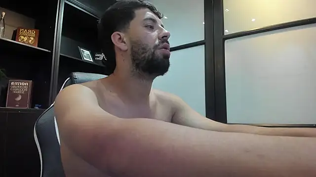 JhoanMontes online show from 23, 10, 2025