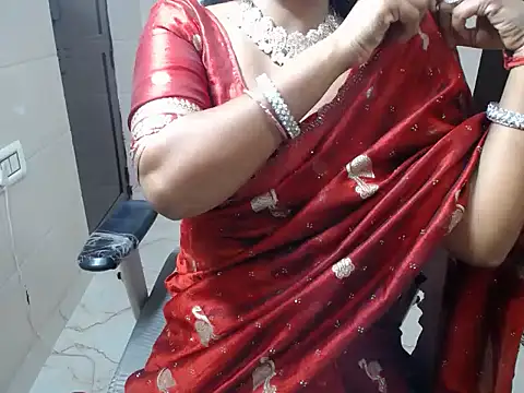 LoveBirds online show from 7, 5, 2026
